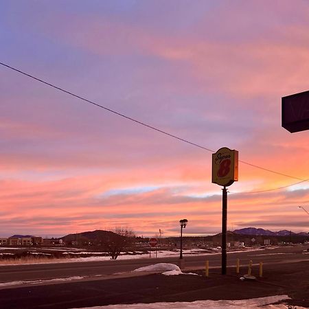 Super 8 By Wyndham Williams West Route 66 - Grand Canyon Area Buitenkant foto