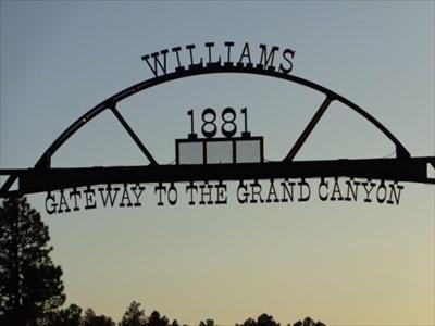 Super 8 By Wyndham Williams West Route 66 - Grand Canyon Area Buitenkant foto
