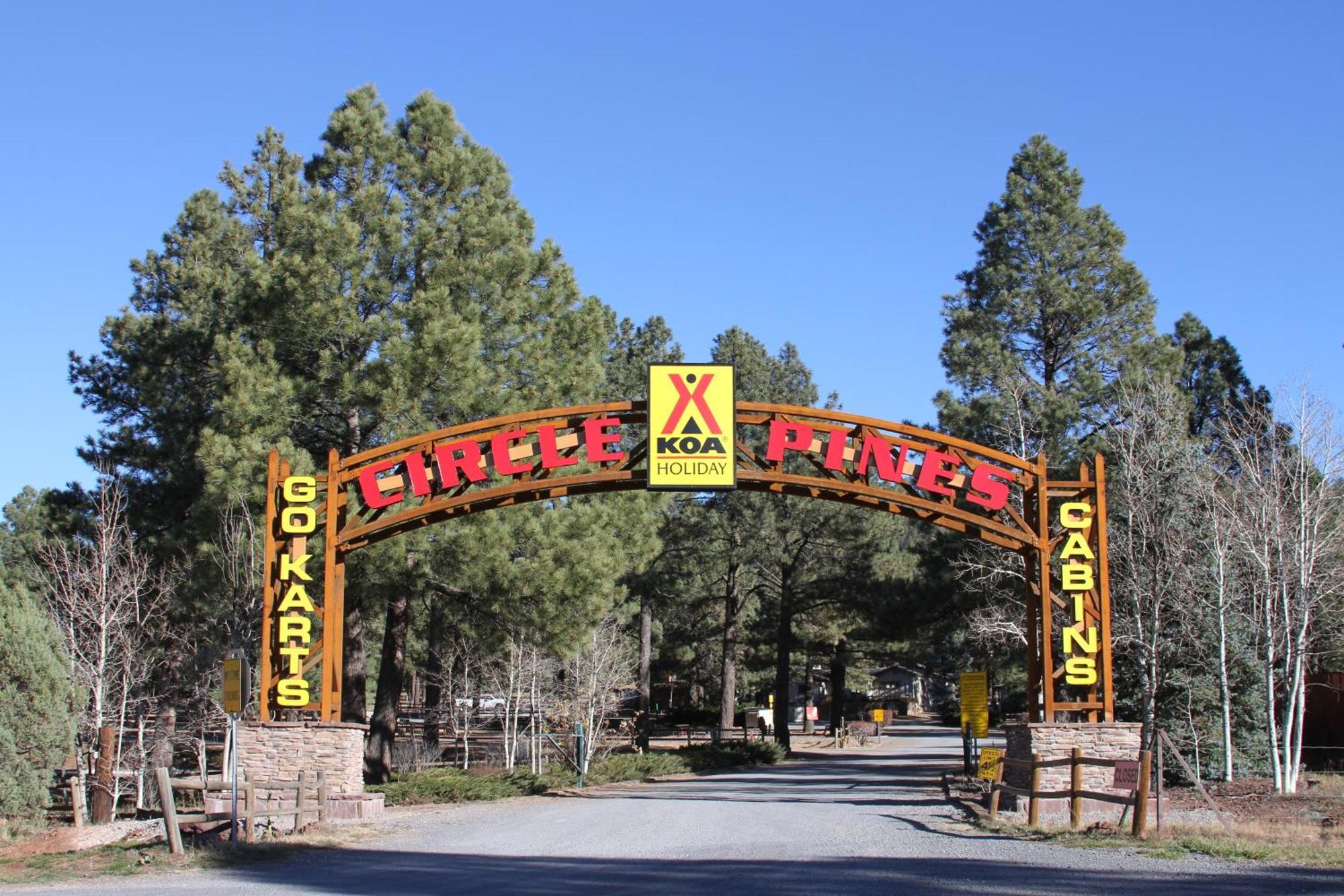 Super 8 By Wyndham Williams West Route 66 - Grand Canyon Area Buitenkant foto
