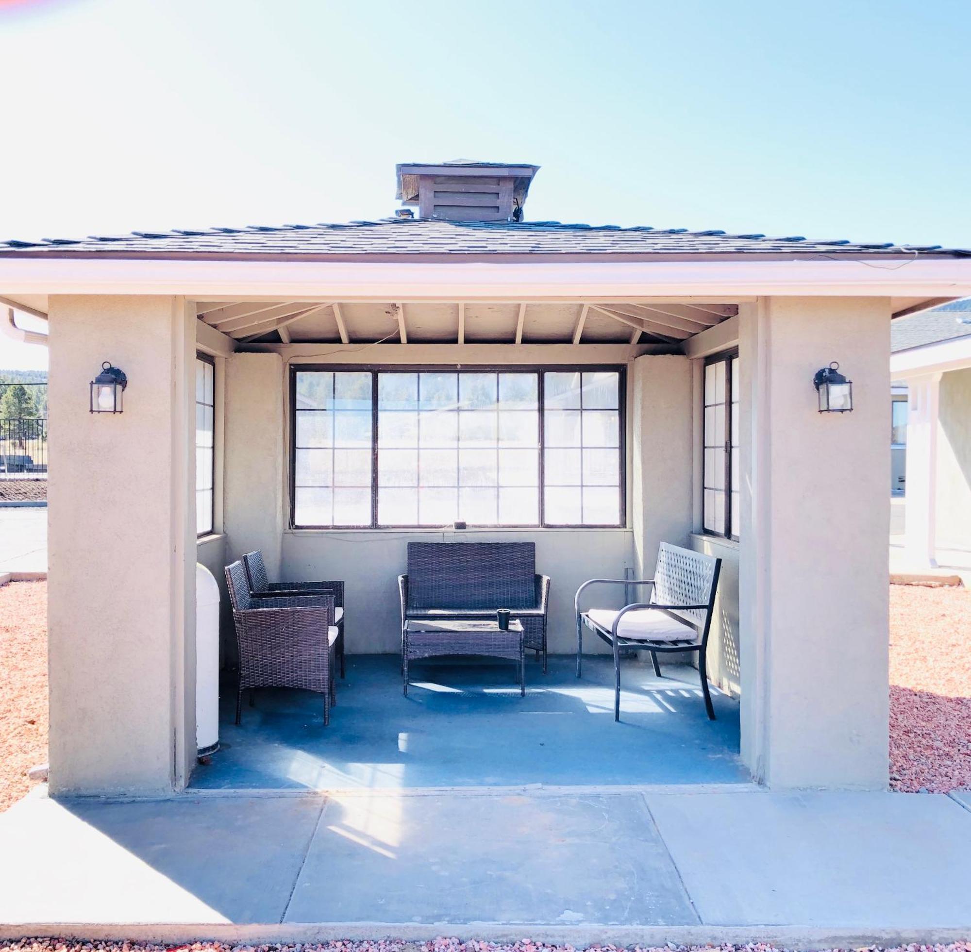 Super 8 By Wyndham Williams West Route 66 - Grand Canyon Area Buitenkant foto