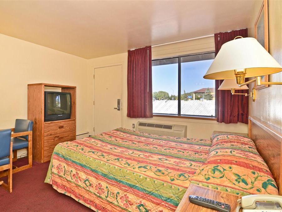 Super 8 By Wyndham Williams West Route 66 - Grand Canyon Area Buitenkant foto