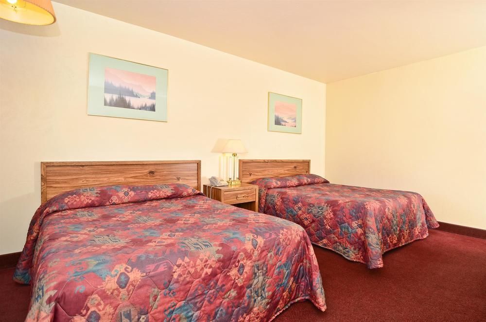 Super 8 By Wyndham Williams West Route 66 - Grand Canyon Area Buitenkant foto