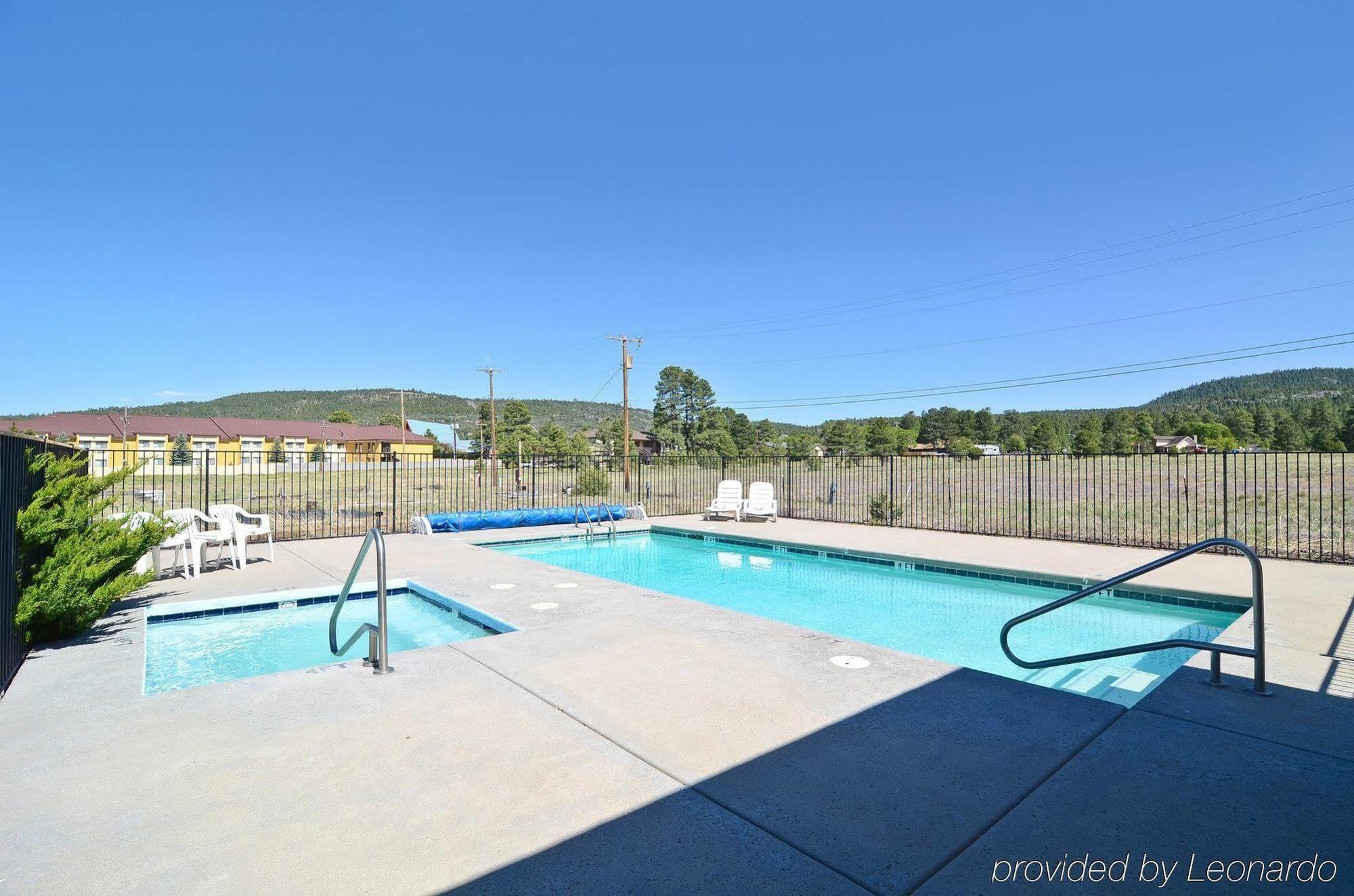 Super 8 By Wyndham Williams West Route 66 - Grand Canyon Area Buitenkant foto