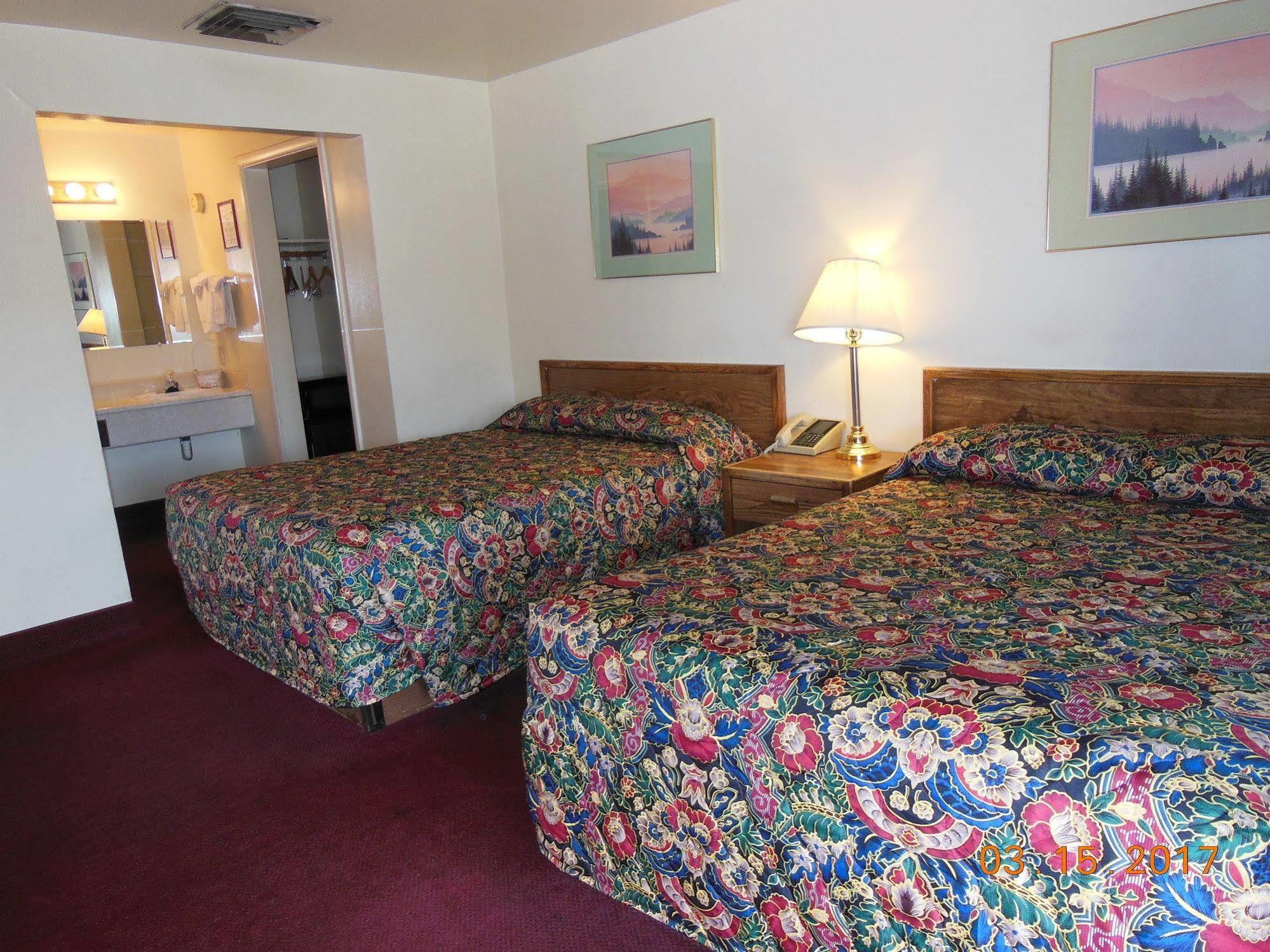 Super 8 By Wyndham Williams West Route 66 - Grand Canyon Area Buitenkant foto
