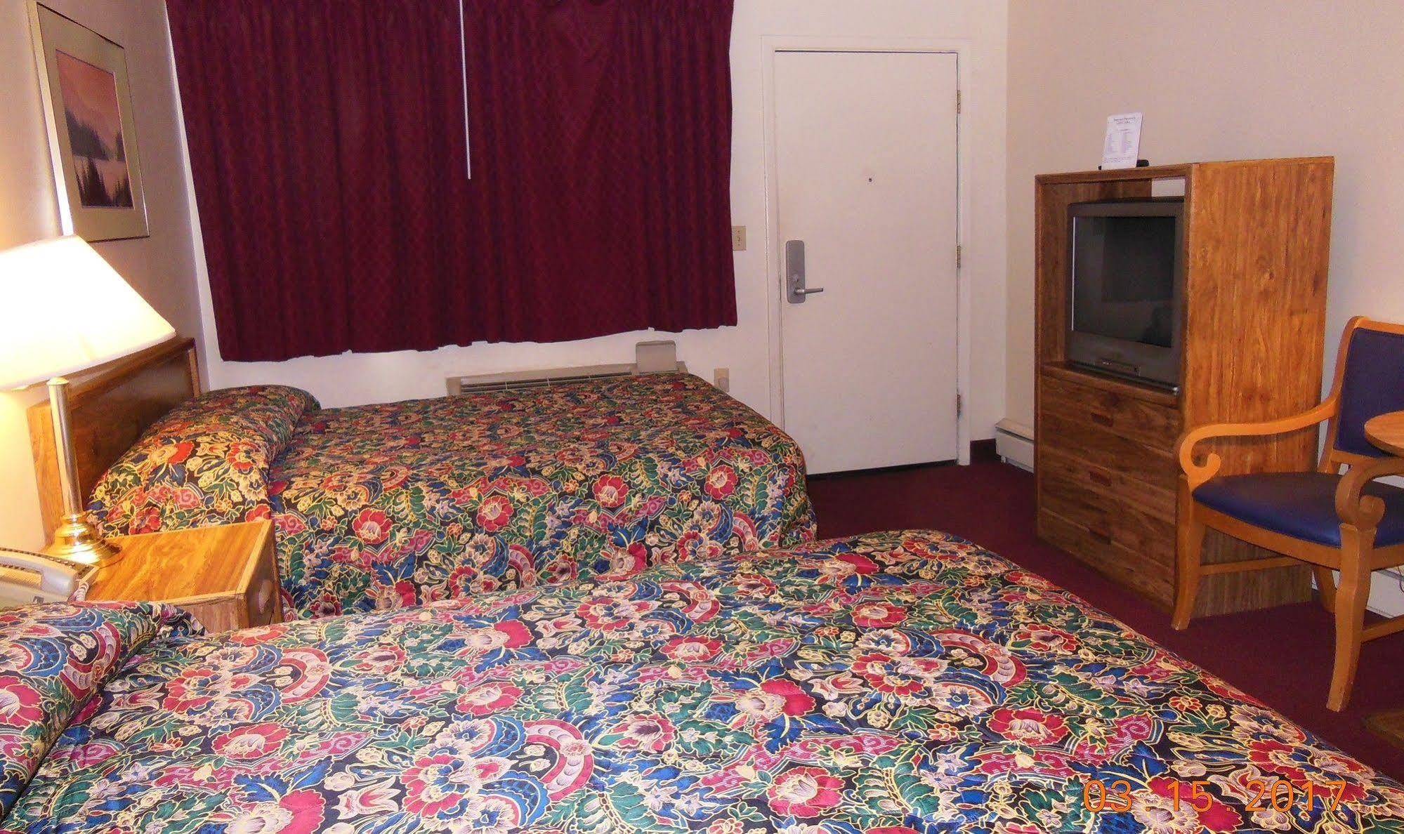 Super 8 By Wyndham Williams West Route 66 - Grand Canyon Area Buitenkant foto